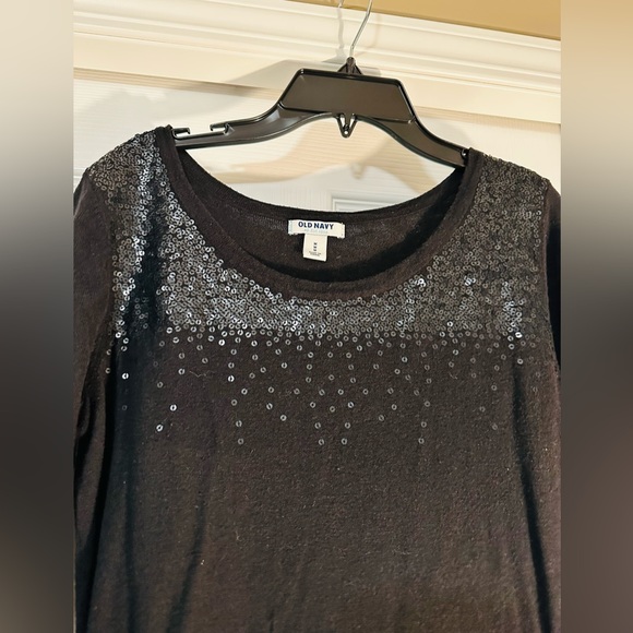 Sweater dress with sequins detail - Picture 2 of 4